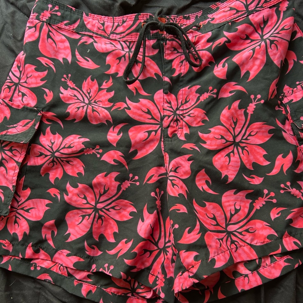 💚3/$25 Catalina Ladies Black & Pink Floral Swim Shorts (L) 12/14